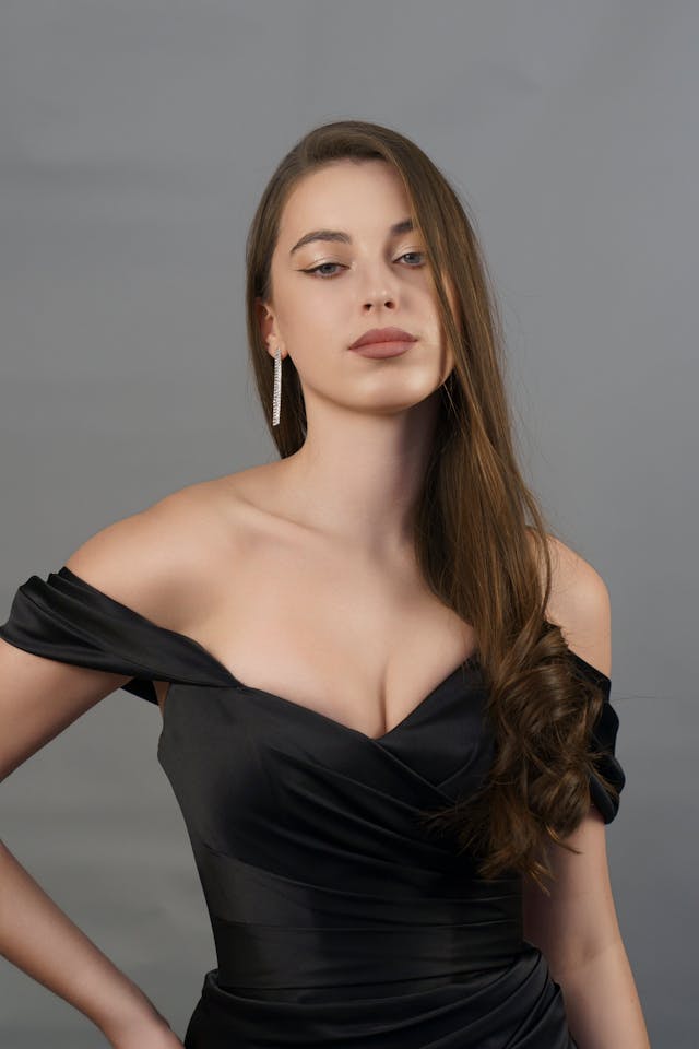 stylish wedding guest attire